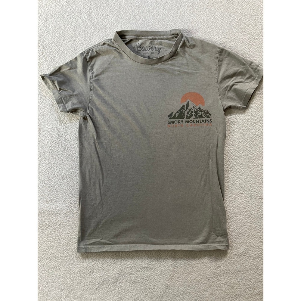 Bowery Mens Small T-Shirt Green Smoky Mountains North Carolina Graphic Tee